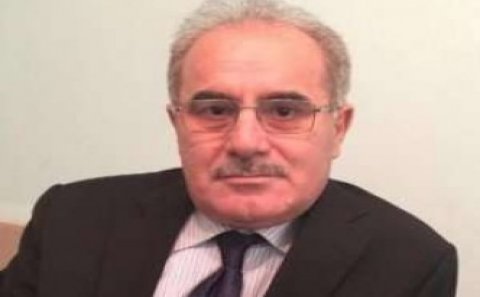 ELDAR SABİROĞLU YENƏ PODİUMDADIR – VƏZİFƏ İSTƏYİ, YOXSA… (VİDEO)
