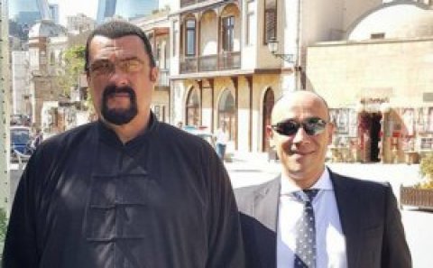 Stiven Siqal Bakıda