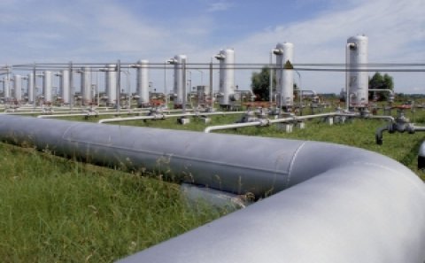 Neft bahalaşmaqda davam edir