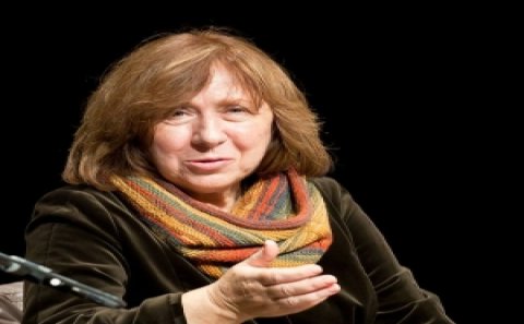 2015-cü ilin ədəbiyyat üzrə Nobel mükafatı Svetlana Alekseyeviçə verilib