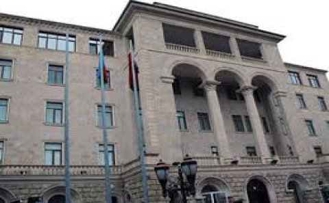 Müdafiə Nazirliyinin rəisi vəzifədən getdi