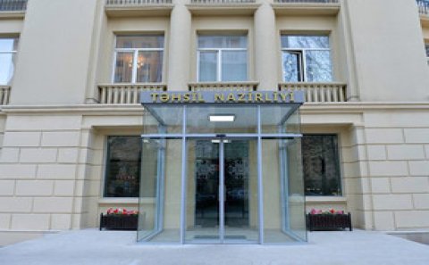 Ödənişli tələbələr təqaüdü nə vaxt alacaqlar?