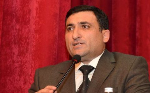 Rektor 7 yeni dekan təyin etdi