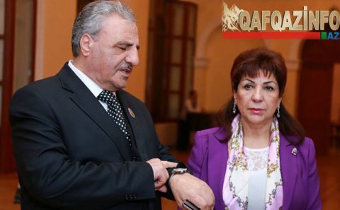 Tağı Əhmədov xanımı ilə konsertdə - FOTO
