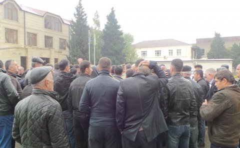 Fəhlələr Azimportdakı korrupsiyanı ifşa etdi - Şikayət