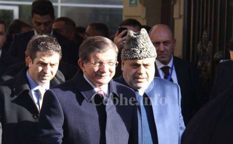 Davudoğlu Bakıda cümə namazında - Video/Foto