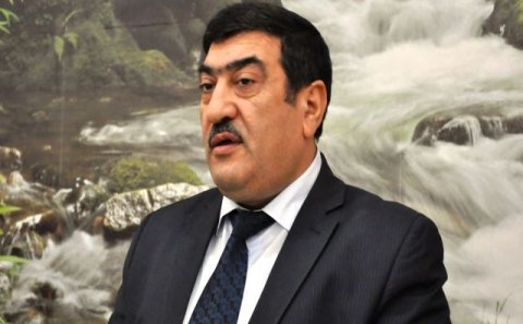 İcra başçısı yayılan fotodan danışdı