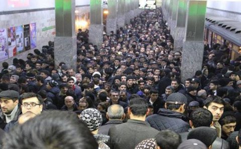Bakı metrosunda görünməmiş basabas - Yenilənib