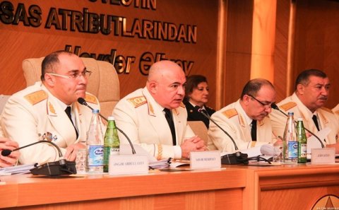 Gömrük Komitəsində təşviş- Kütləvi ixtisarlar, yoxsa?...