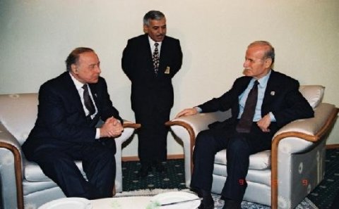 Heydər Əliyev SSRİ-nin vaxtında Suriyanı xaosdan necə xilas etmişdi?
