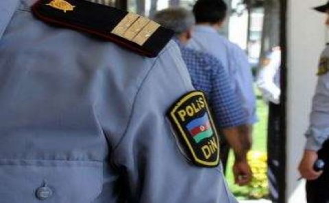 Bakıda kütləvi dava: Ər-arvad icra məmurları ilə dalaşıb