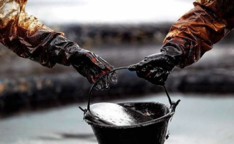 Azərbaycan nefti ucuzlaşdı