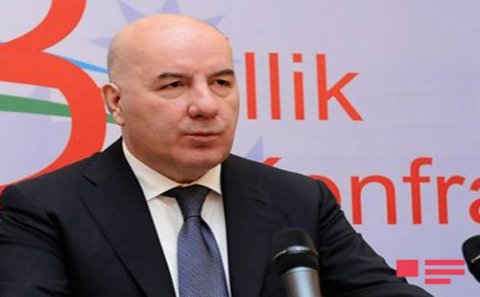 Elman Rüstəmov: 