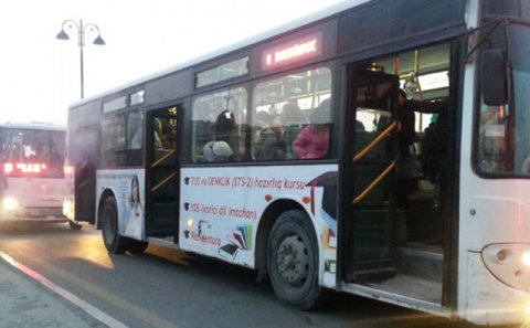 Avtobusda gedişhaqqı qaldırılıb - Video