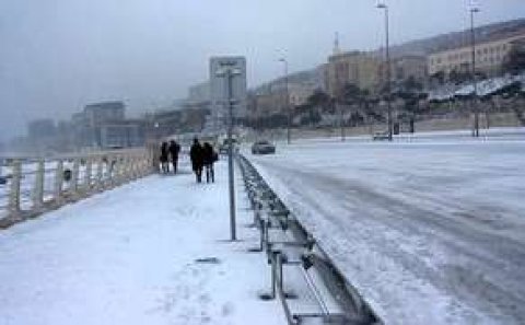 Havanın temperaturu 7-10 dərəcə enəcək, yağış və qar yağacaq-Xəbərdarlıq