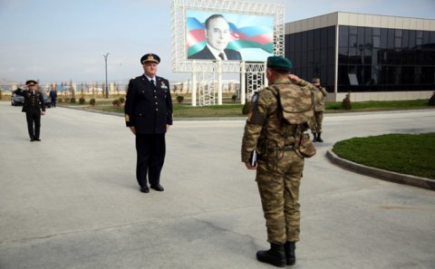 NATO nümayəndə heyəti hərbi hissələrdə olub