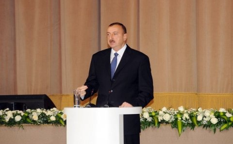 Prezident: “Neftin qiyməti uzun müddət aşağı səviyyədə qalmayacaq”