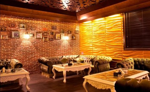 Bakıda “Confetti” restoranında biabırçı olay - bir manatlıq 