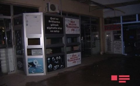 Bakıdakı “Moskva” univermağı qarət edildi