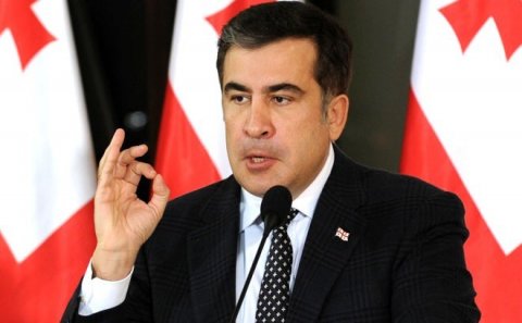 Saakaşvili: “Bakı Rusiyanın zəifləməsini gözləməlidir”