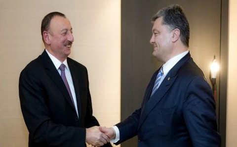 Poroşenko İlham Əliyevə zəng etdi