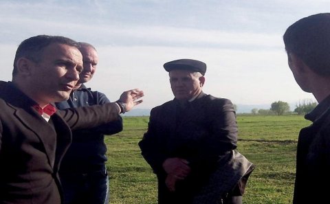 Cəbhədən: Arada imkan tapıb atışmaya da baxıram