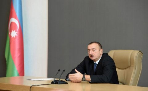  İlham Əliyev fransalı deputatı qəbul edib