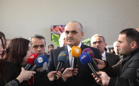 Pensiyaçılara kredit verilməməsinə nazirdən - Açıqlama + Video