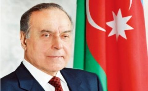 Ümummilli lider Heydər Əliyevin anadan olmasının 93-cü ildönümü qeyd olunur