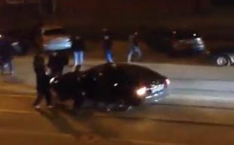 Bakıda taksi sürücüləri arasında dava düşdü: 1 nəfər bıçaqlandı