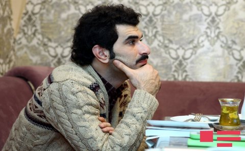 Jurnalistdən sonra şairin evini soydular