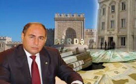 Bərdənin icra başçısı fəhlənin ata yurdunu satdırdı - Ustaların PULUNU 