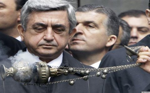 Ermənistan ordusunda generalların savaşı: Sarkisyan devrilə bilər