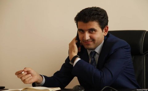 Yarəb, necə millətdi bu? - Naqiflərlə zillətdi bu