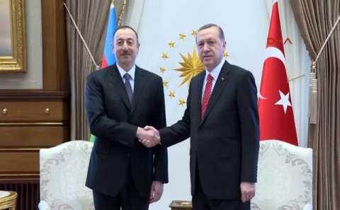 Ərdoğan İlham Əliyevi Ramazan bayramı münasibətilə təbrik edib
