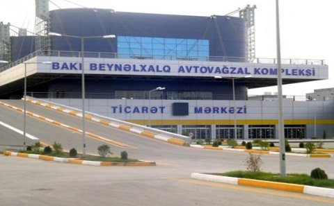 Saatlarla avtovağzalda qalan sərnişinlər - Avtobus tapılmır