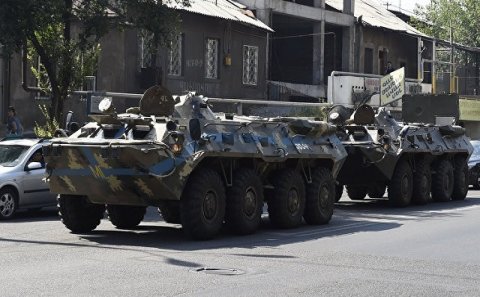 İrəvanda gərginlik səngimir: Əlavə qüvvələr gətirildi