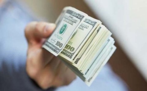 Bakı sakininə 104 min dollar “atdılar”