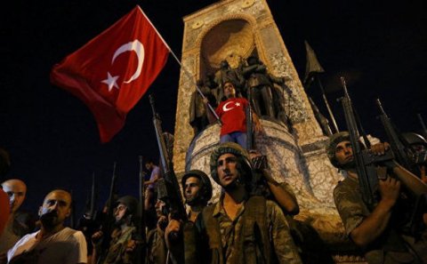 Türkiyədə 262 hərbi prokuror işdən azad edilib