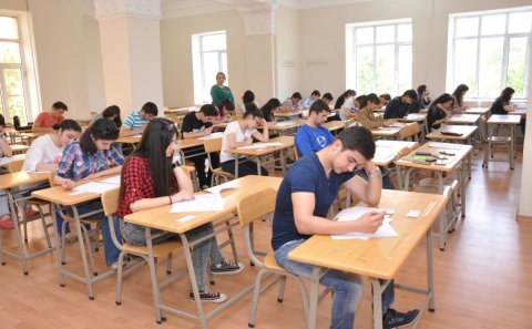 Abituriyentlərin 52 faizi 200 baldan aşağı nəticə göstərib