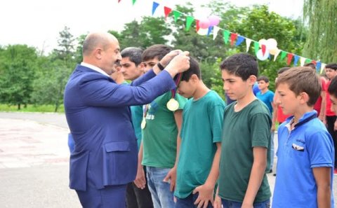 Nəsimili  «Gənc İlhamçılar»ın Qubadakı yay düşərgəsində istirahəti başa çatmışdır