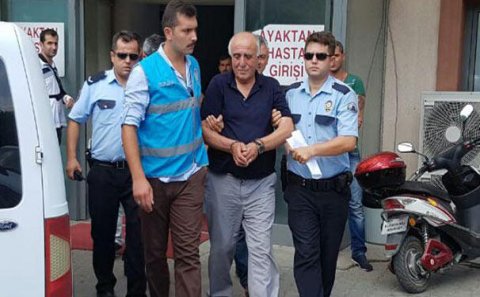 Hakan Şükürün atasının halı pisləşdi, xəstəxanalıq oldu