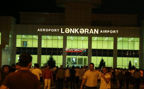 Rövşən Lənkəranskinin cənazəsi Azərbaycana gətirildi 
