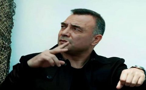 Məşhur aktyor bəxt sayəsində sağ qaldı - FOTO