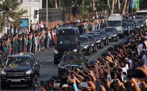 İslam Kərimovun Səmərqənddə dəfn mərasimi – FOTOLAR 