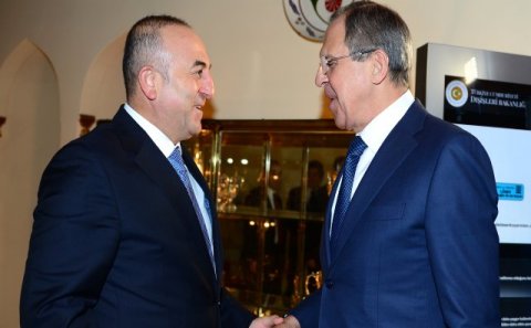Lavrovla Çavuşoğlu müzakirə apardılar-Telefonla 