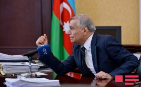 NAZİR:“Büdcədə neftin baza qiyməti 40 dollar götürülməlidir”