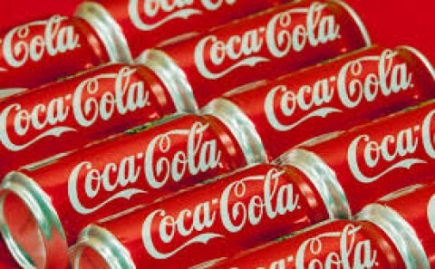 “Coca-Cola“ zəhərli əqrəbi bu hala saldı - VİDEO