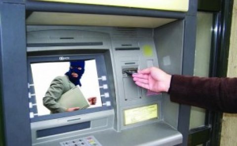 Bankomatdan 155 min manat oğurlandı