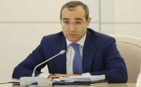 Nazir kollec direktorunu işdən qovdu - FOTOLAR